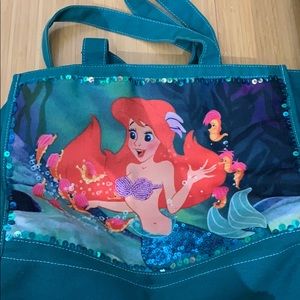 Ariel tote